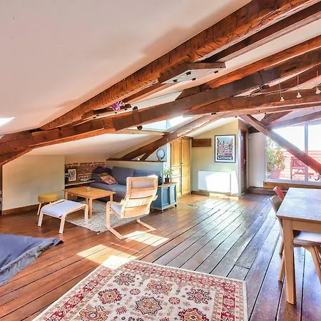 Of 75m²under The Attic With Terrace Apartmán